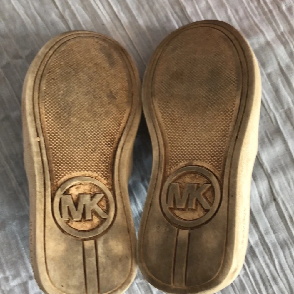 MICHAEL KORS Jem Olivia toddler girls size 8 navy blue & gold eyelet sneakers